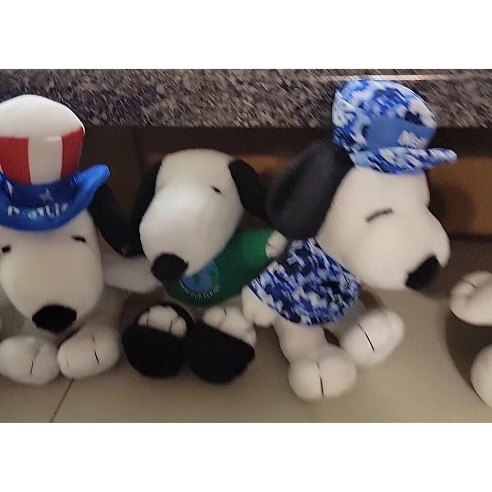 2011 Snoopy‎ Plush Toy Lot Metlife Dressed up Baseball July 4th Camo etc..